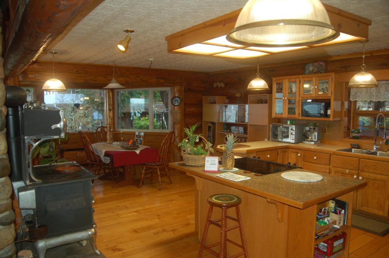 Union Bay Log Home Екстериор снимка